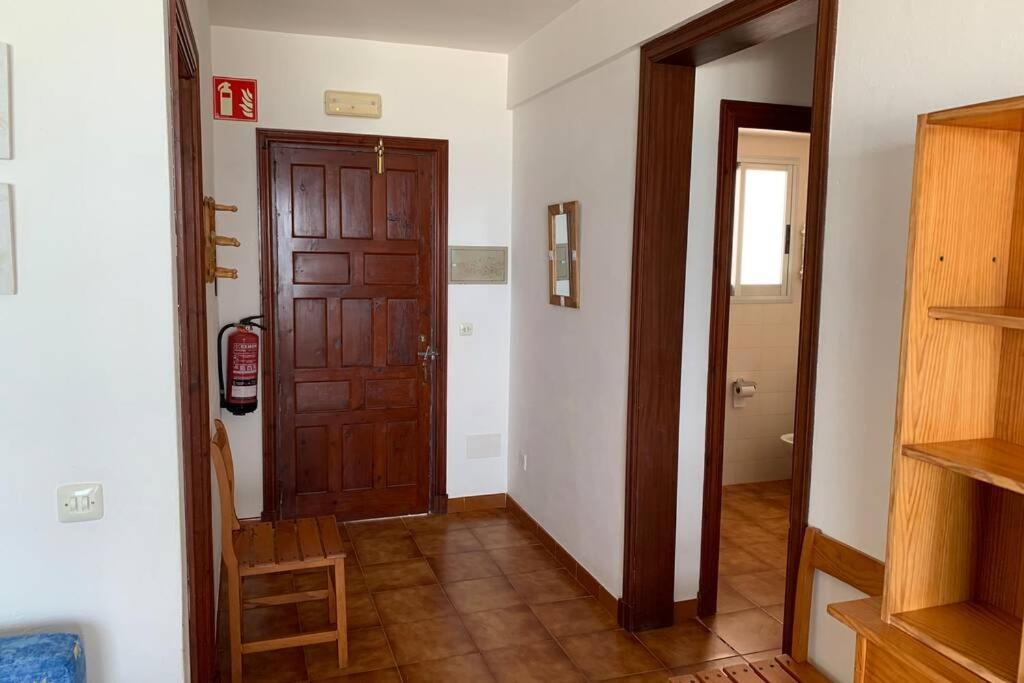 Apartamento En Playa Santo Tomas 1-5 Es Migjorn Gran Exterior photo
